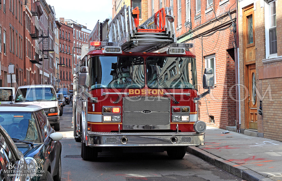 Boston Ladder 1