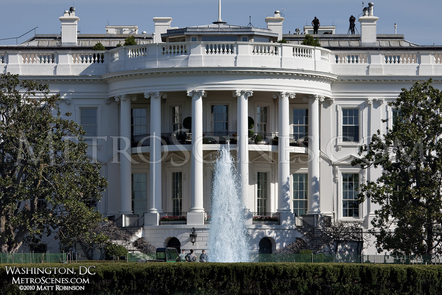 White House and fountain